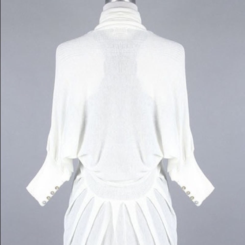 Ivory Cardigan with button sleeve